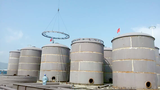 中海油集团油服公司2014年惠州泥浆站项目储罐设备安装。3.png